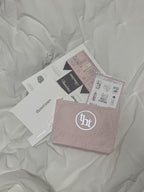 [ Pre-order ] Threetimes🤍Bebe pouch🎀