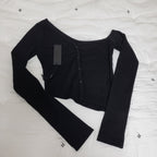 [ Pre-order ] Threetimes One-shoulder button tee