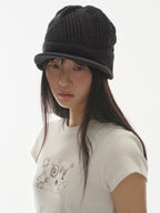 [ 現貨 ] Coy Visor Crochet Beanie