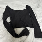 [ Pre-order ] Threetimes One-shoulder button tee