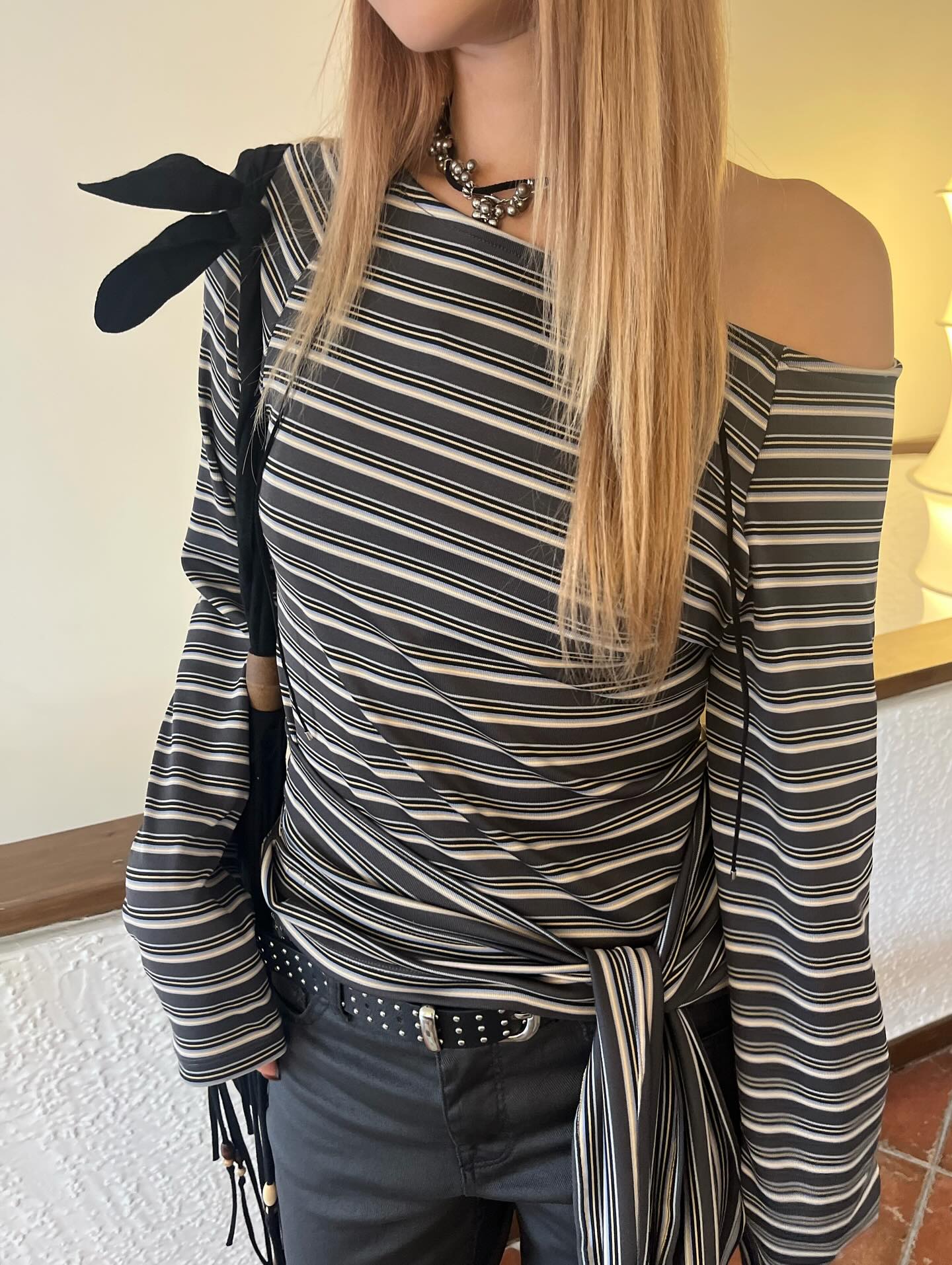 [ Pre-order ] Stripe Strap T-Shirt