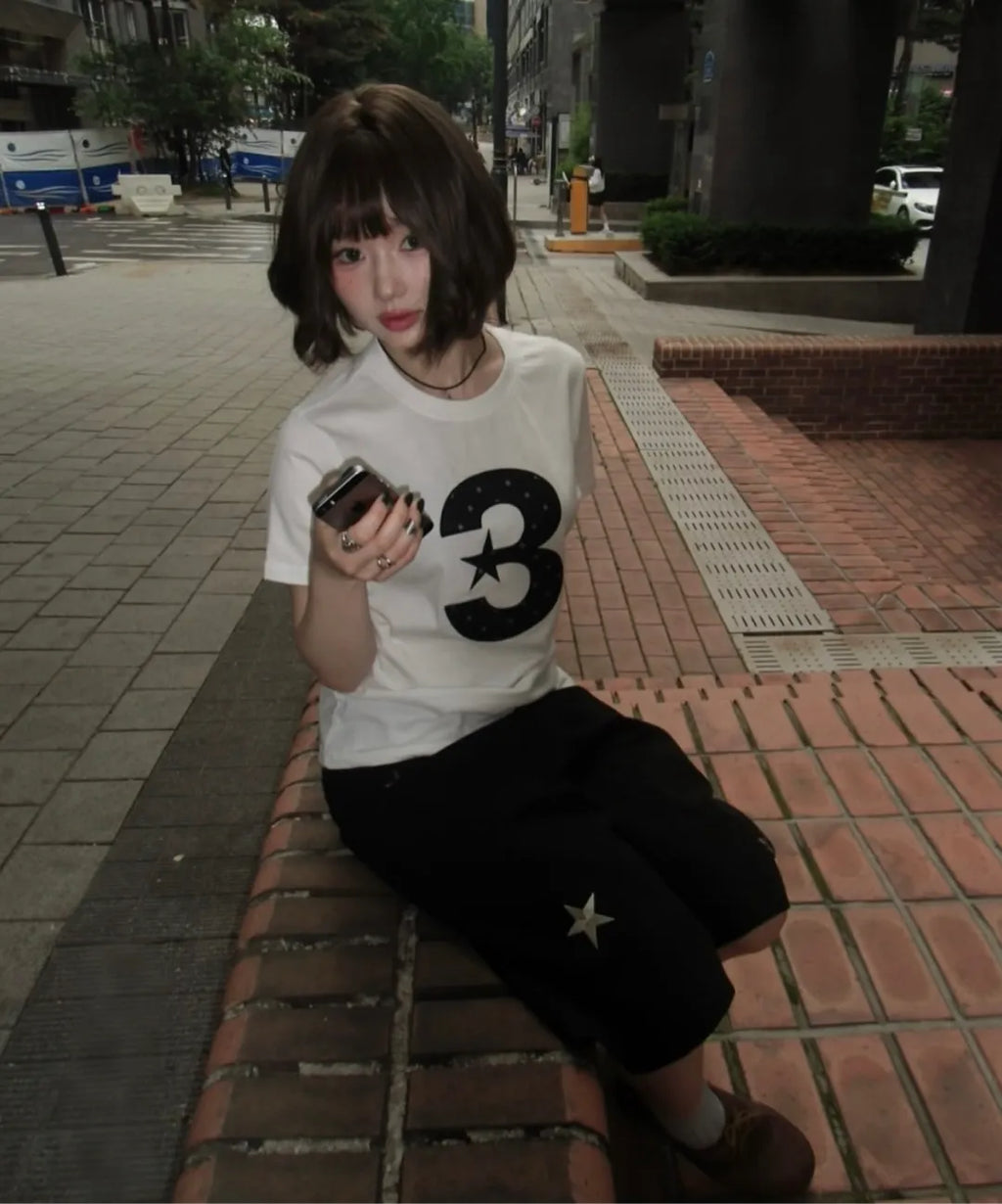 [ Pre-order ] 3 logo Dot Slim Fit T-Shirt