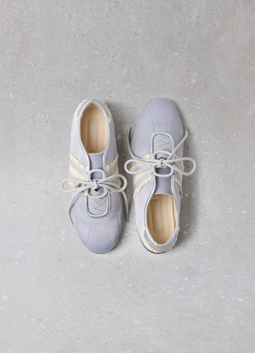 [ Pre-order ] Fev Feil Run Sneakers