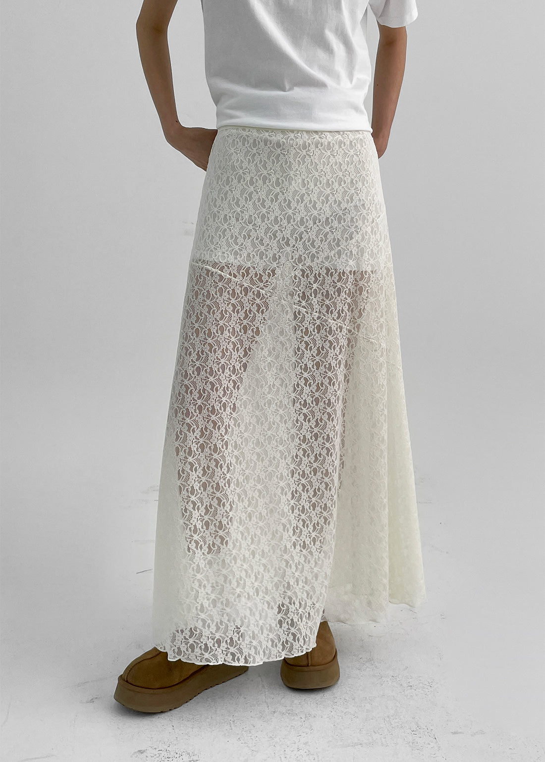 [ Pre-order ] Blackup Made Floppy Layered Lace Long Skirt