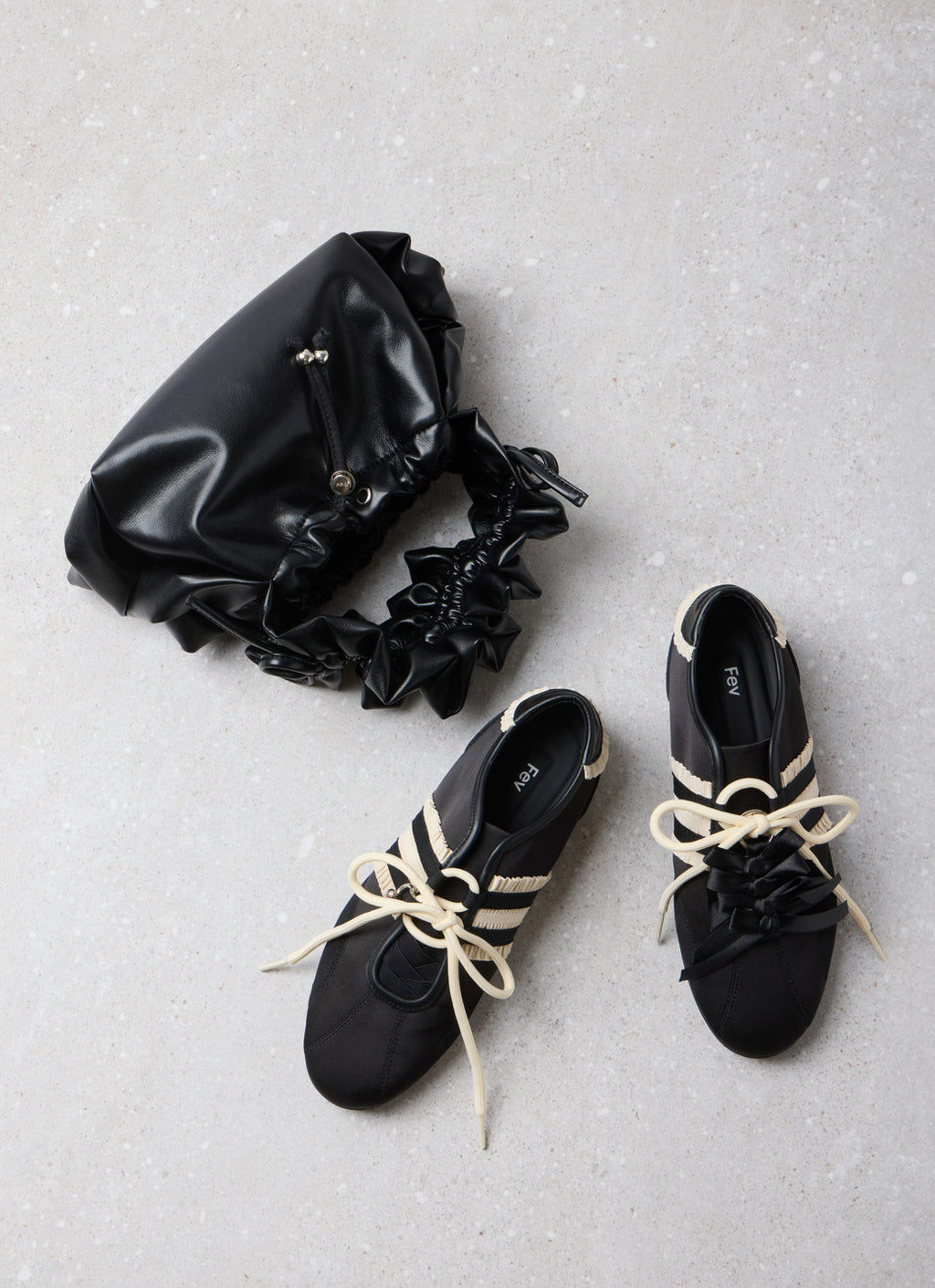 [ Pre-order ] Fev Feil Run Sneakers