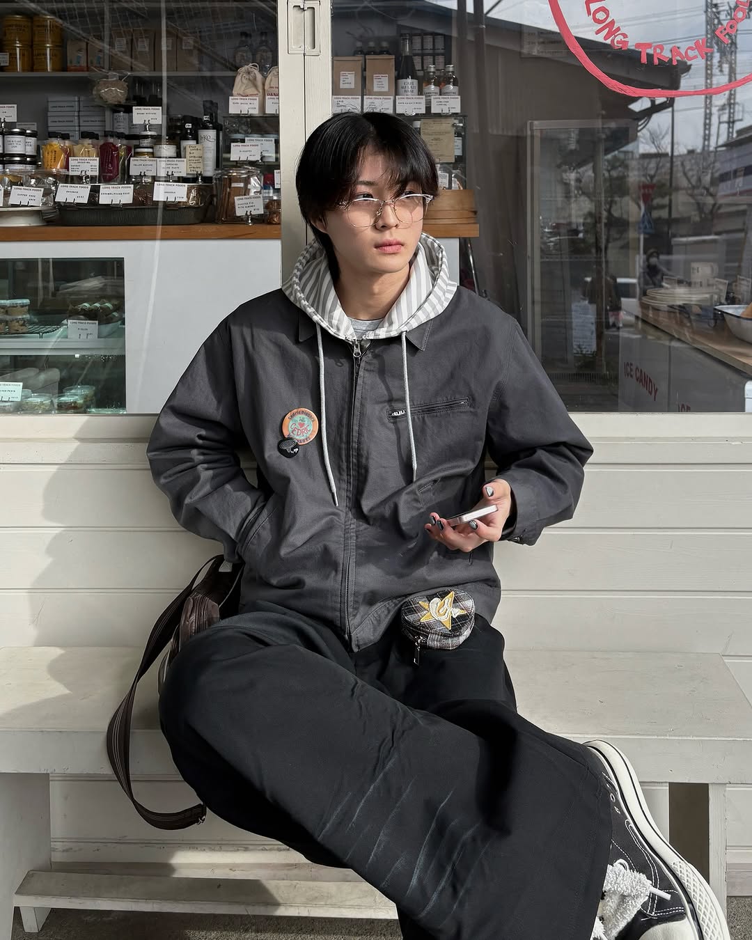 [ Pre-order ] TCM Stripe Hooded Zip-up