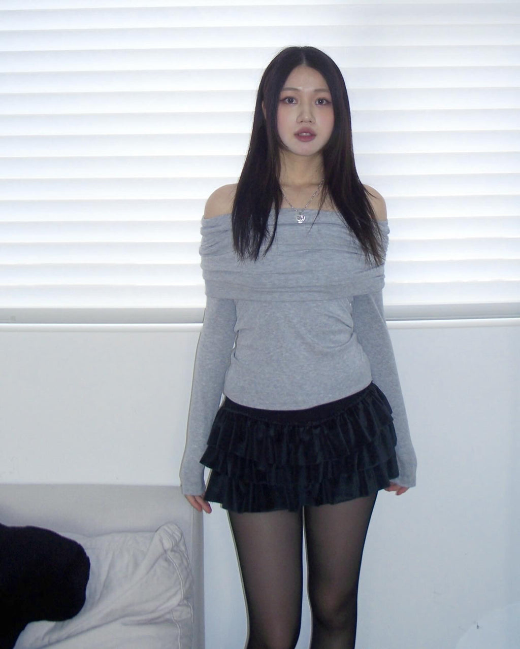 [ KR0472 清貨 ] 超顯瘦一字膊露肩修身長袖上衣四色入  V-day Off-shoulder Top