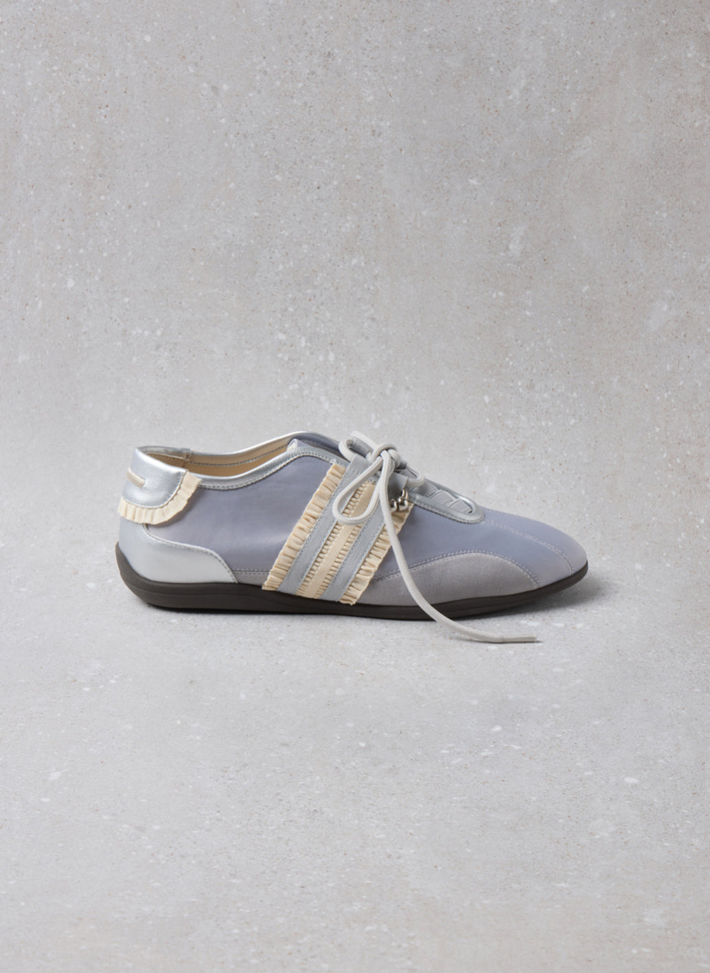 [ Pre-order ] Fev Feil Run Sneakers