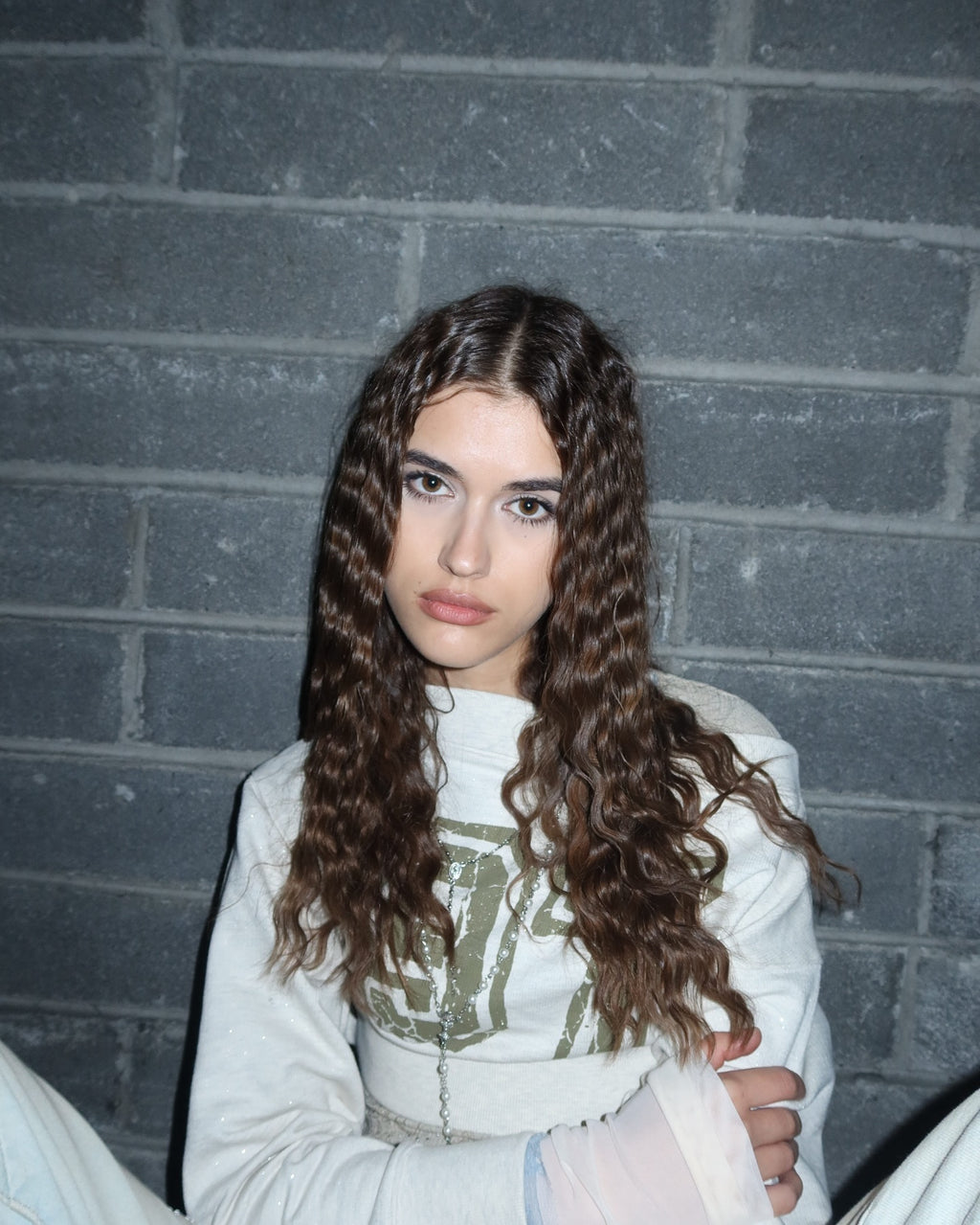 [ 現貨 ] Sculptor Off-Shoulder Cropped Sweatshirt