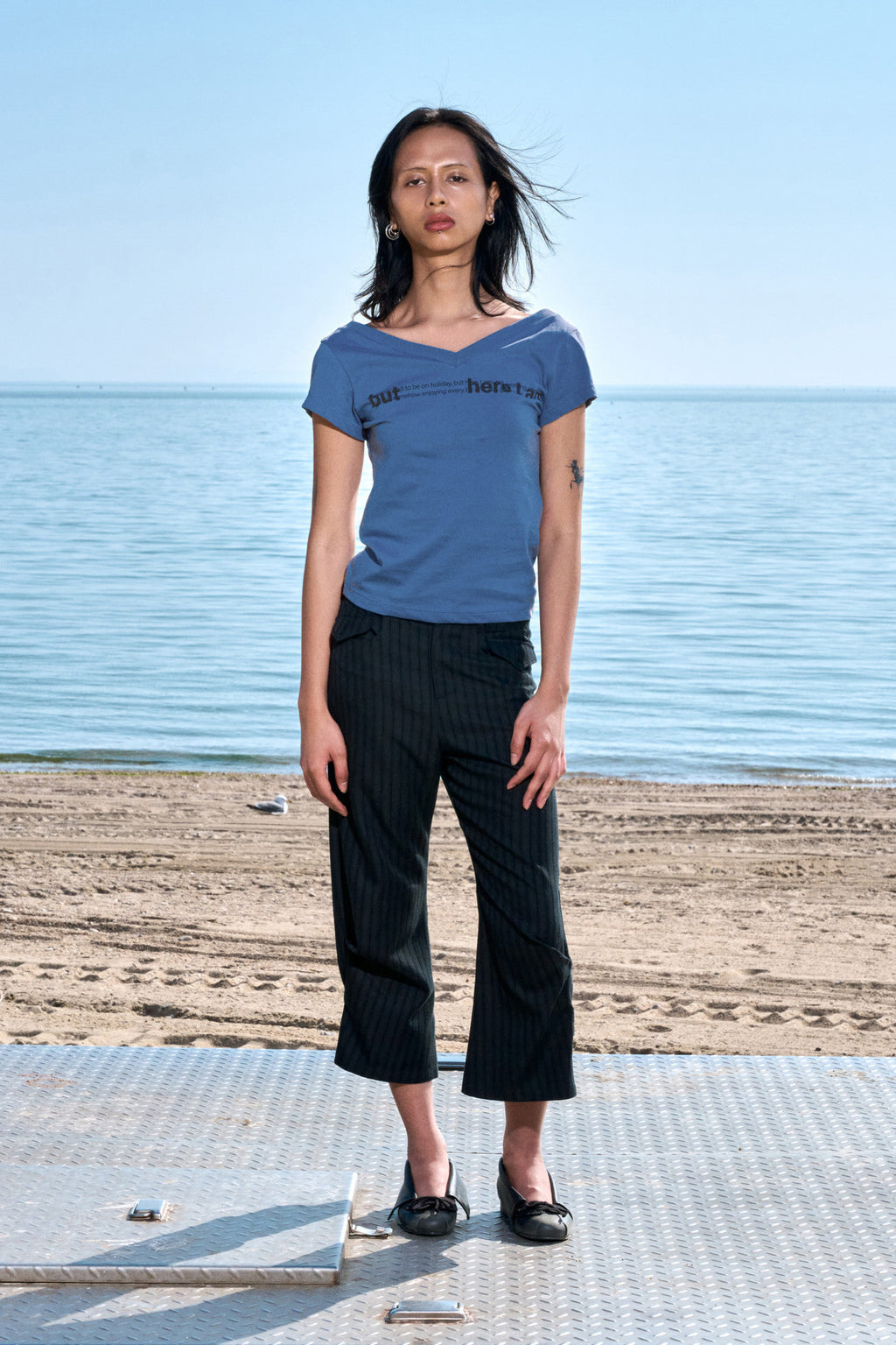 [ 29/6 完結優惠 Pre-order ] Deep Back V Tee