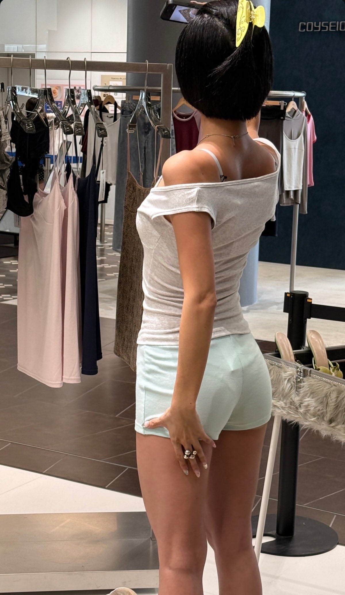[ Pre-order ] Gigi Sleeveless