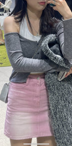 [ Pre-order ] Threetimes One-shoulder button tee