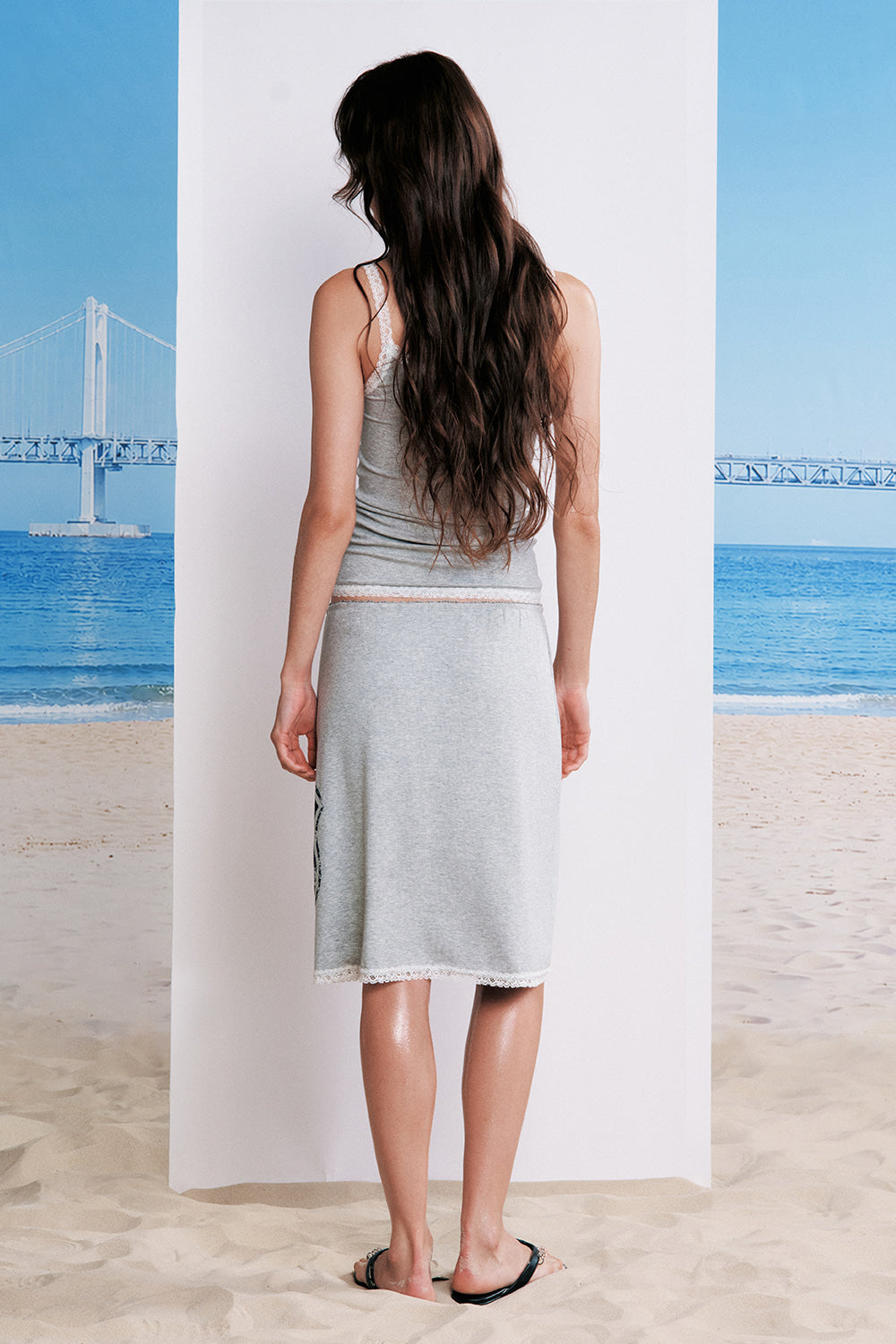 [ Pre-order ] Suburn X Paul Frank Midi Skirt Melange gray