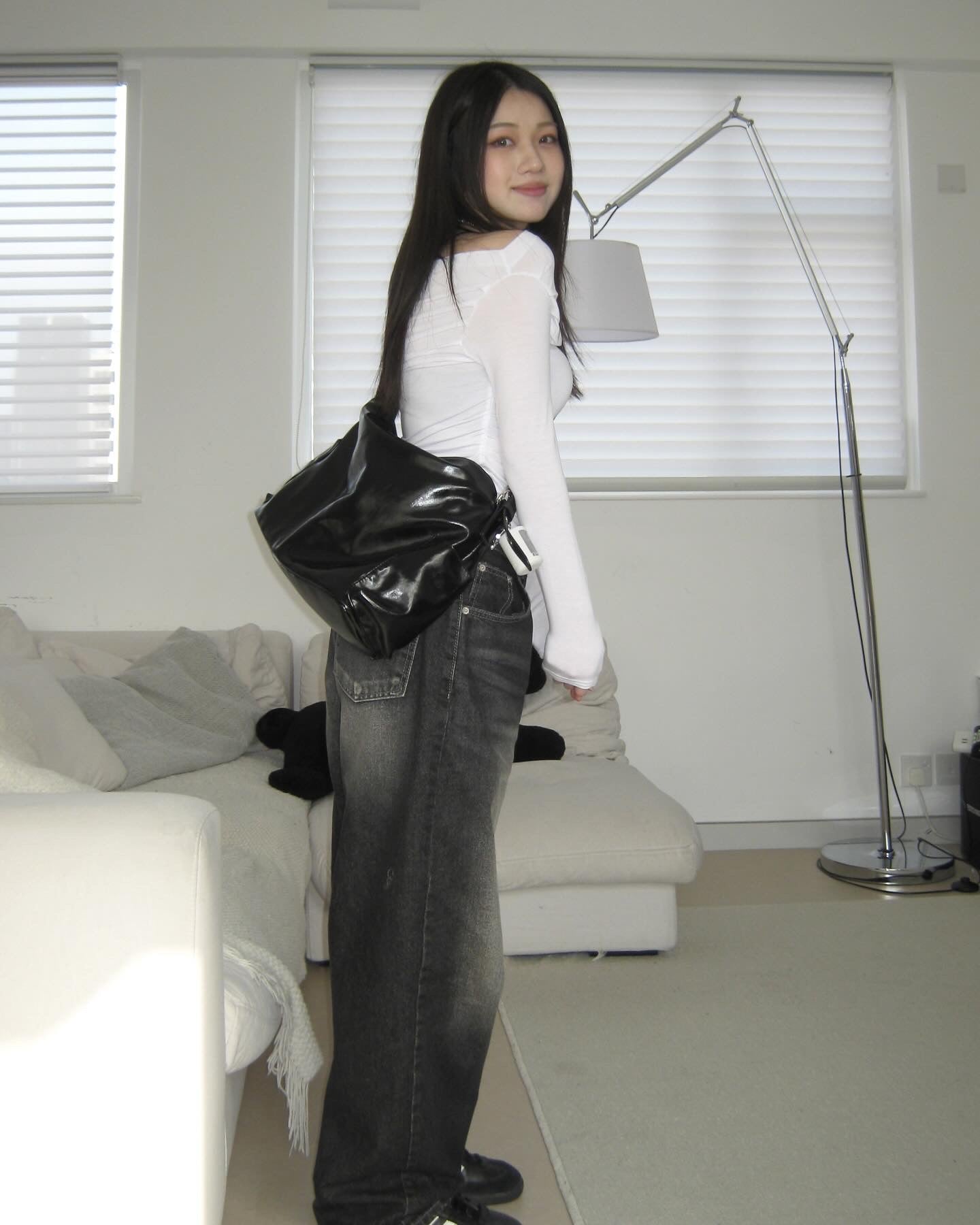 [ KR0475 ] 超軟熟氣質長袖露肩上衣兩色入 Daisy Drape Top