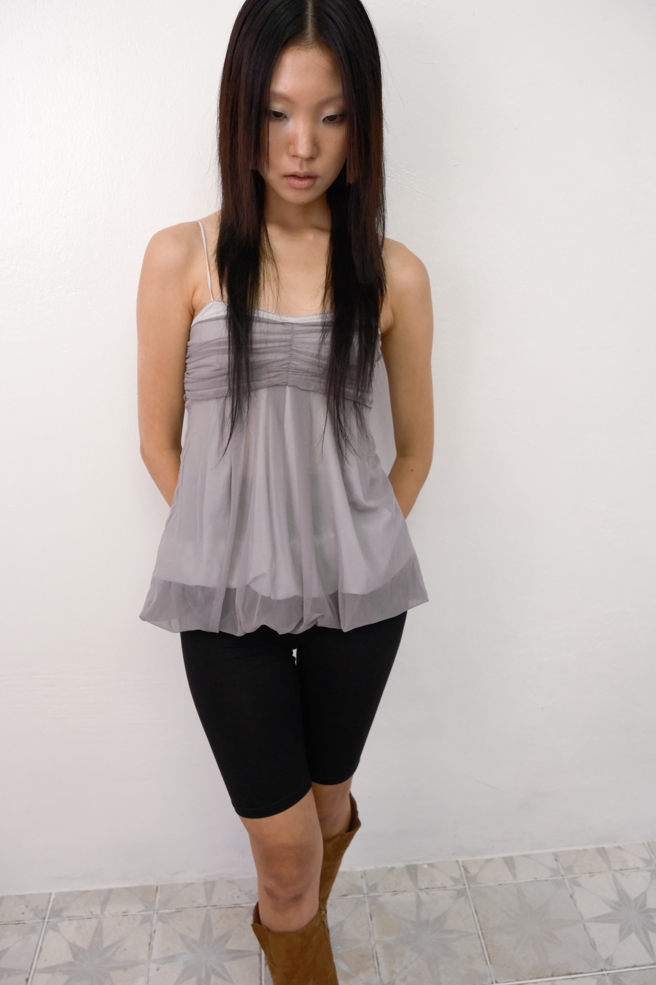 [ Pre-order ] Mesh Fluff Mini Top ( 部分顏色需要30/12才順延出貨 )