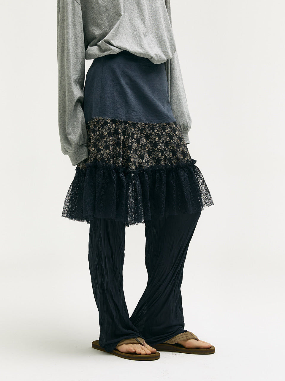 [ Pre-order ] Vintage Flower Skirt