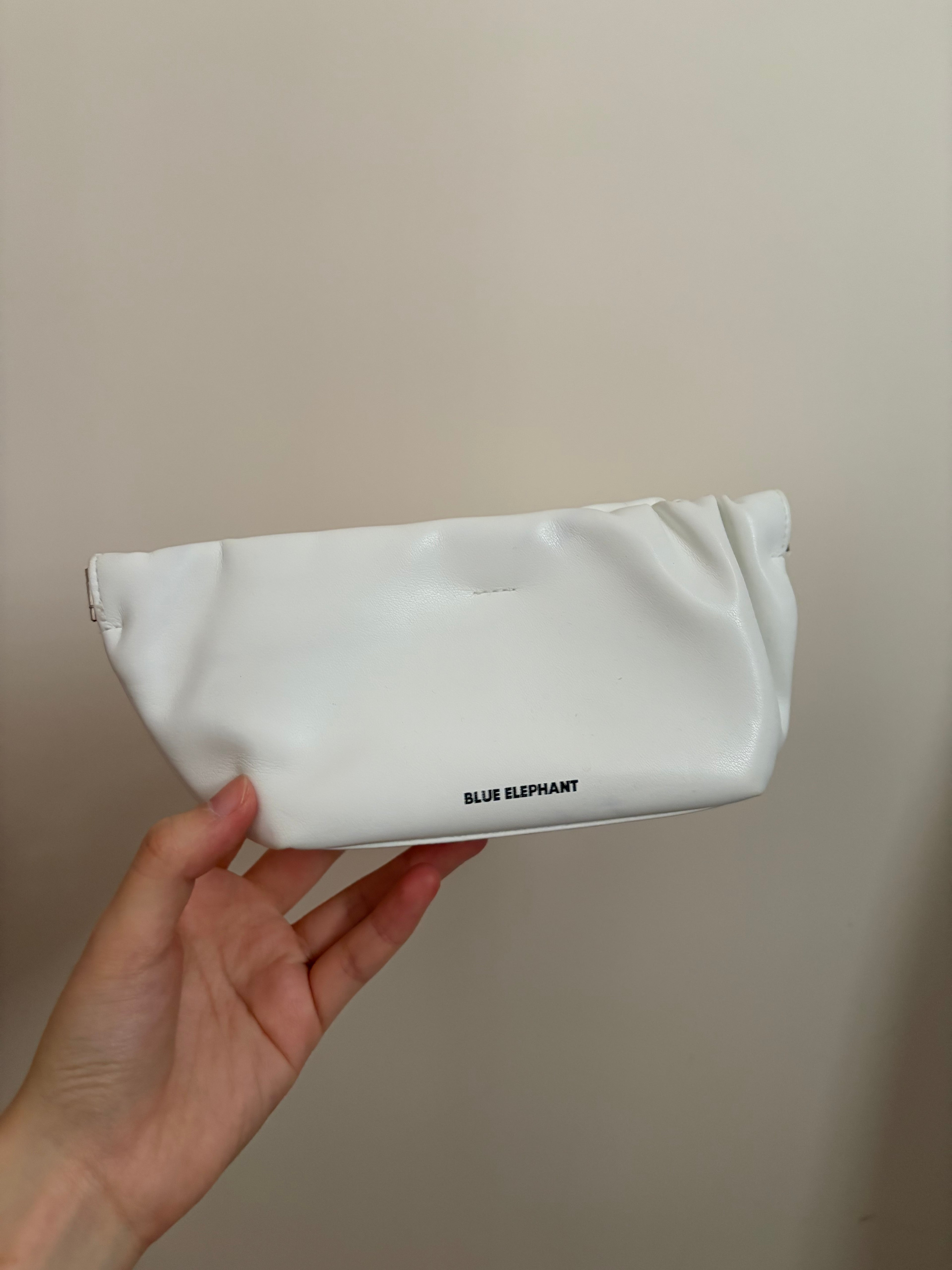 ๋࣭  [ 二手 ] 衣物/化妝品 - 清貨優惠