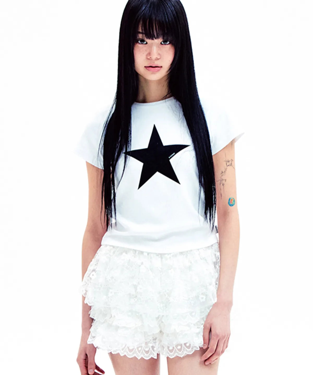 [ Pre-order ] YOUHEE Star Point T-shirts White