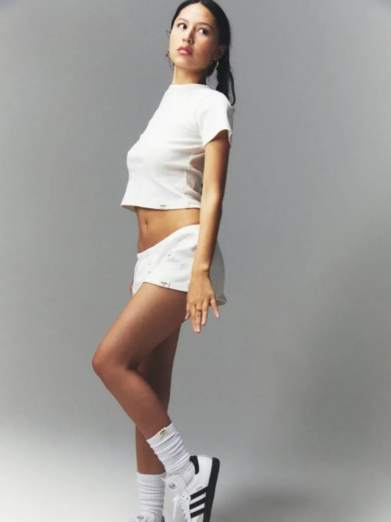 [ Pre-order ] 1+1 Glowny G Baby tee