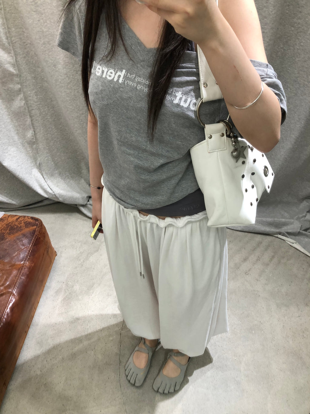 [ 29/6 完結優惠 Pre-order ] Deep Back V Tee