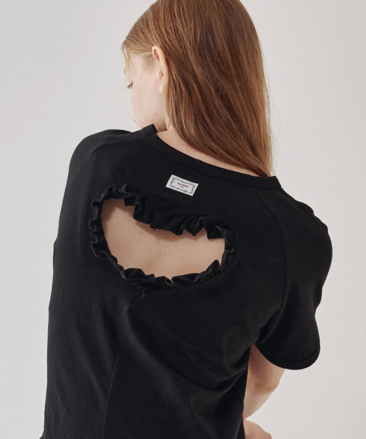 [ Pre-order ] Ruffle Heart Cut Out Puff Sleeve Half T Shirt