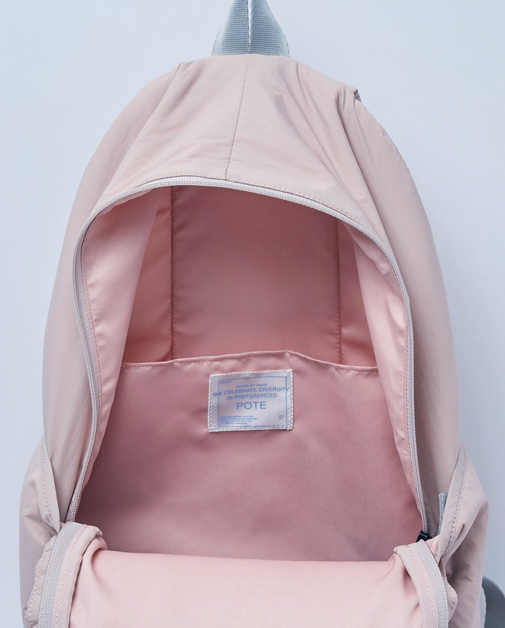 [ 店主推薦 Pre-order ] 0002 HideSlot Classic Backpack