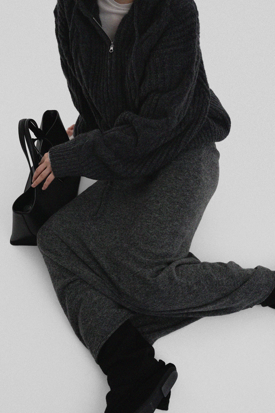 [ Pre-order ] Autumn Made Wool cable Hood Knit