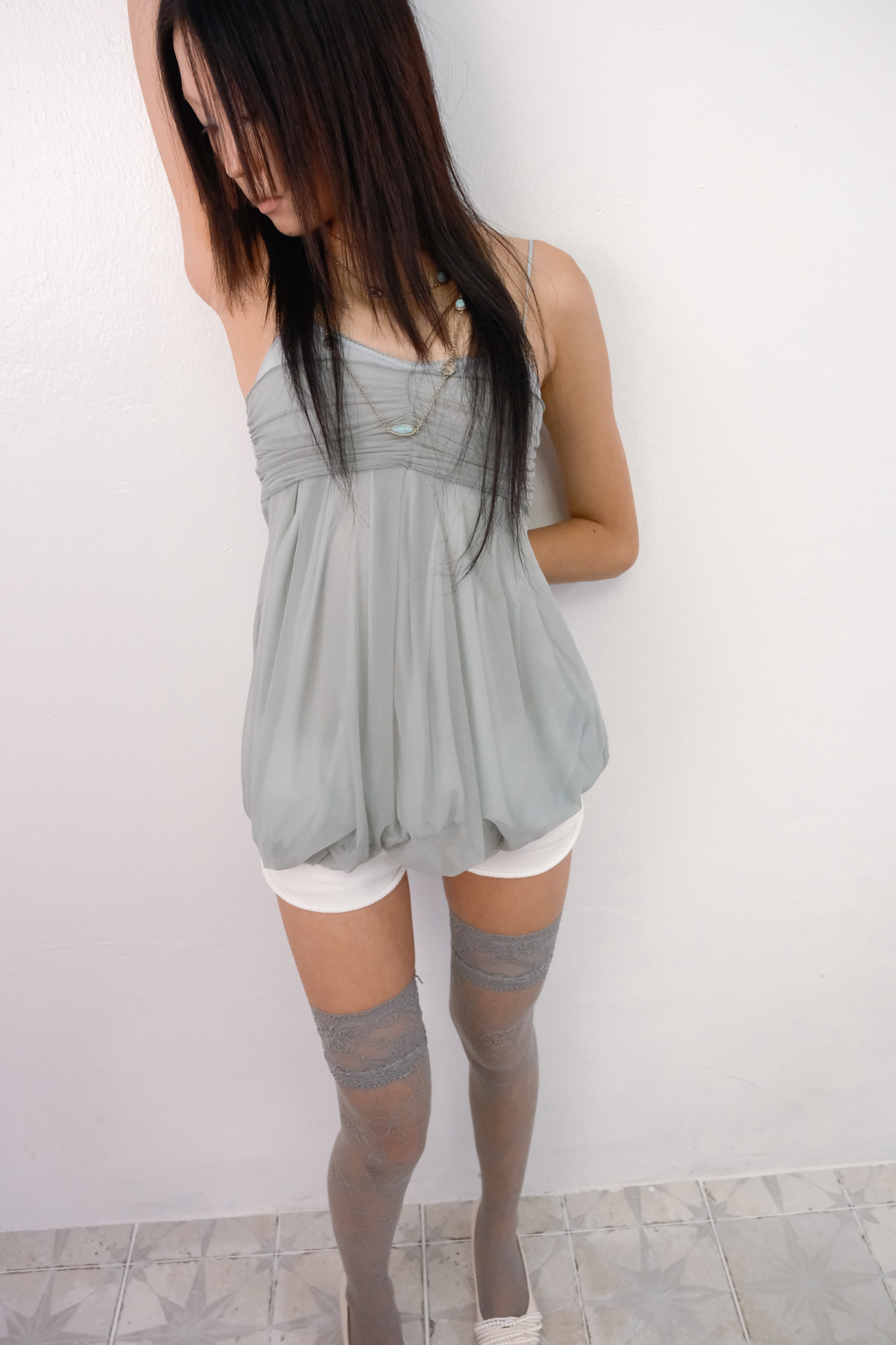 [ Pre-order ] Mesh Fluff Mini Top ( 部分顏色需要30/12才順延出貨 )