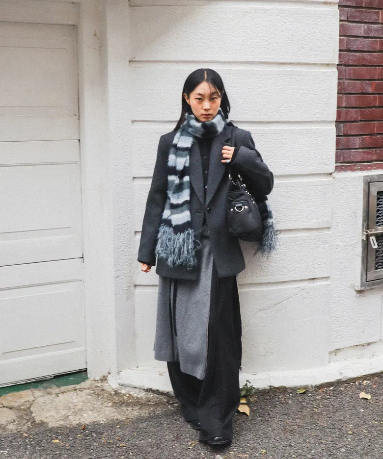 [ Pre-order ] Striped Hairy Bold Muffler