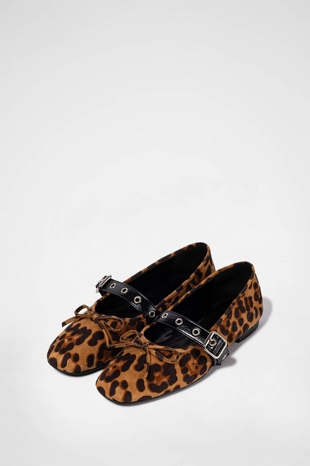[ 🆕 Pre-order ] KHIHO Buckle Strap Ballerina Flat