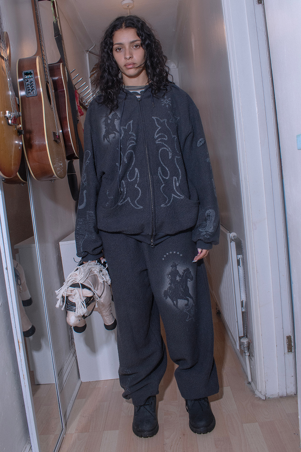 [ Pre-order ] Rodeo Jogger Pants & Hoodie Zip Up