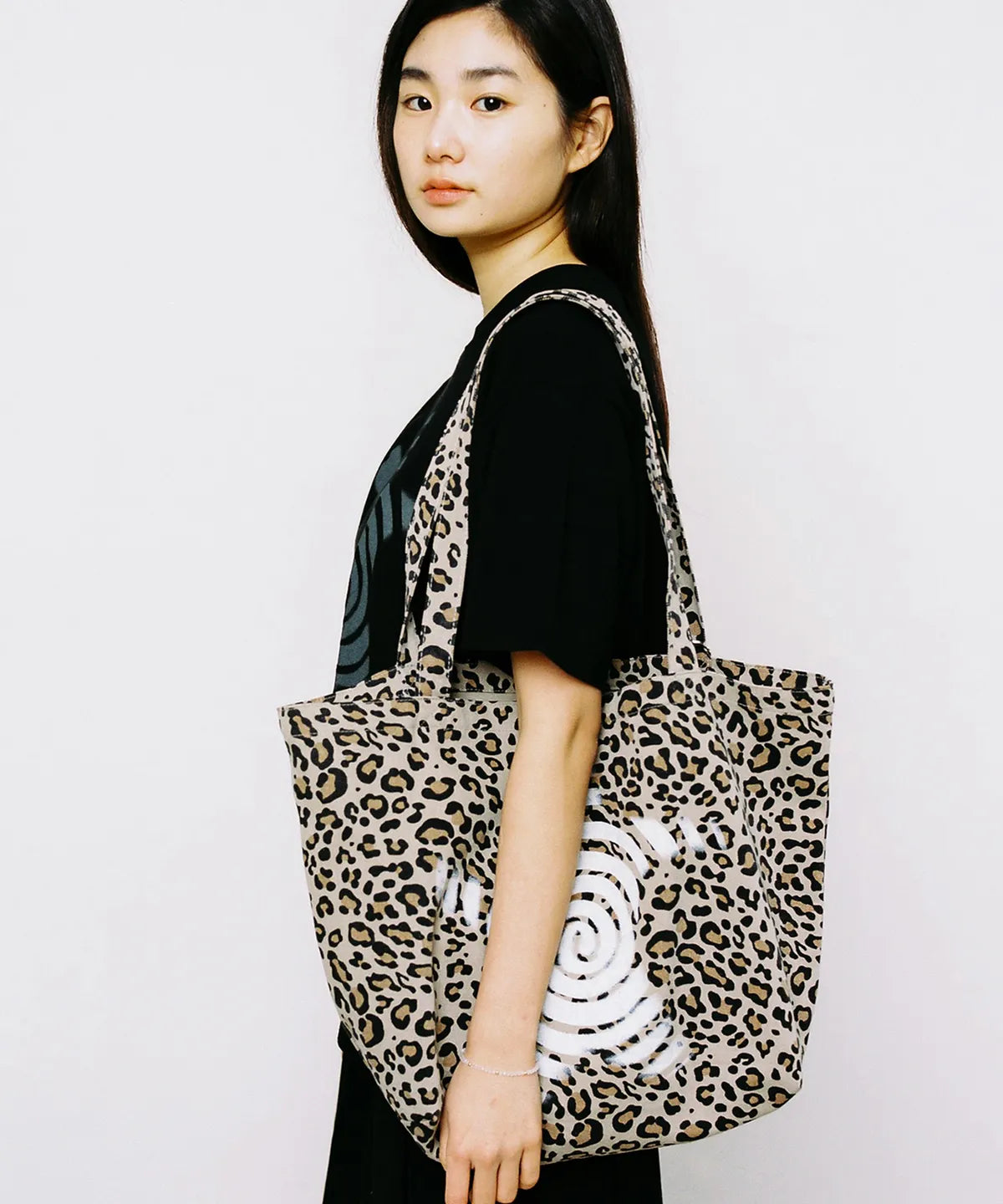 [ Pre-order ] Twister Star Tote Bag
