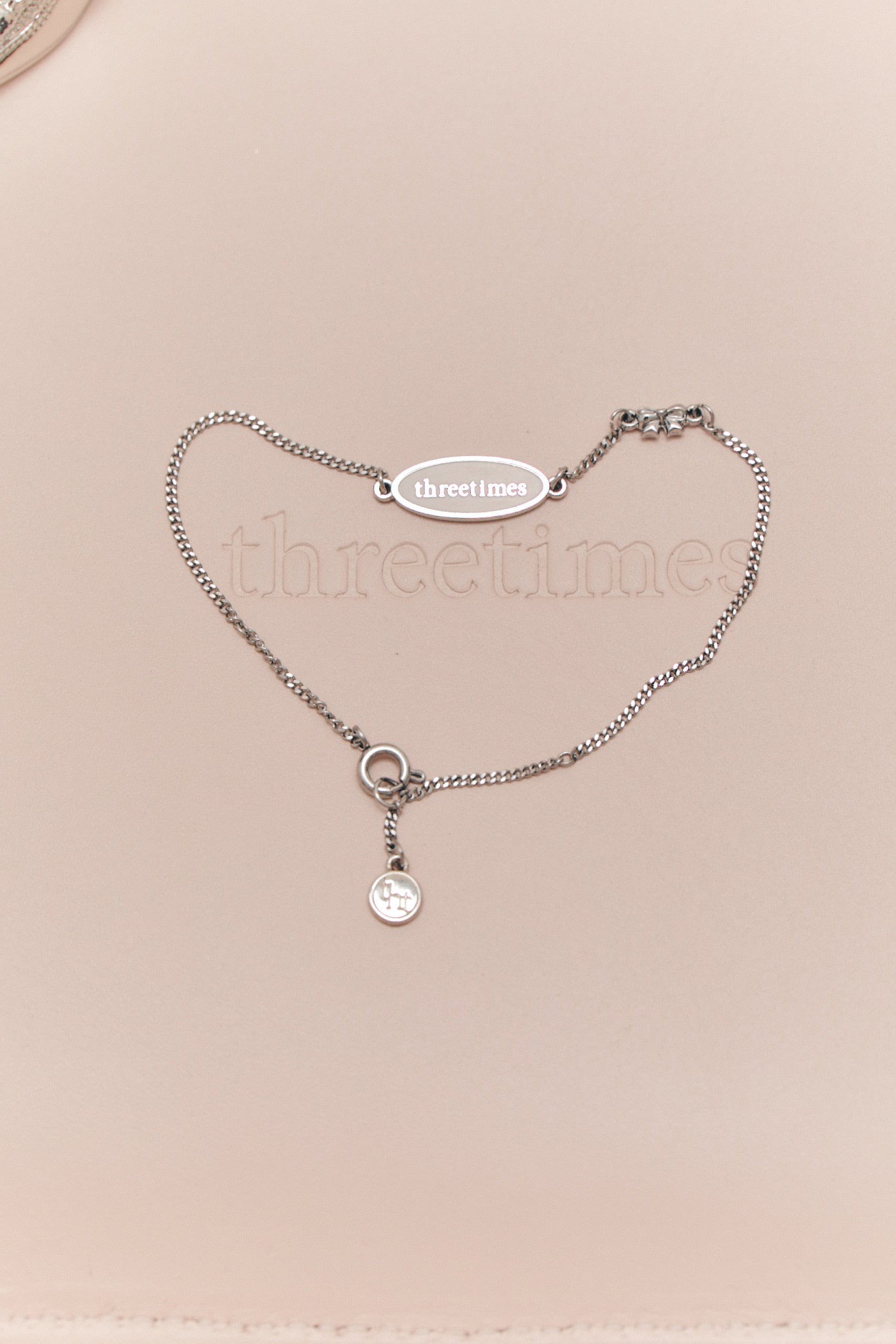 [ Pre-order ] Threetimes Pink almond bracelet