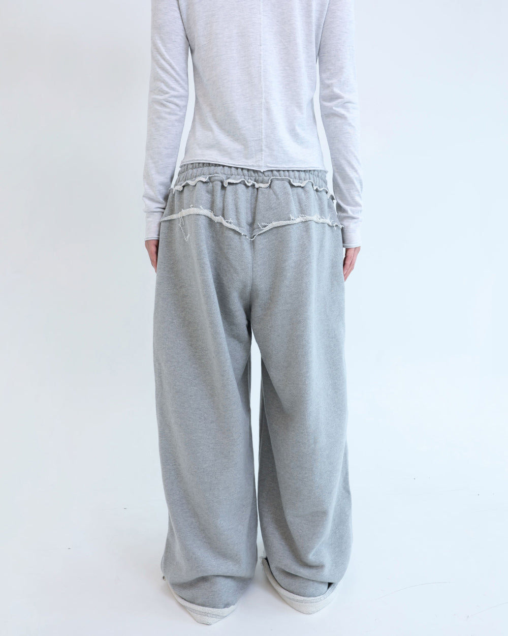 [ Pre-order ] Stud Underwear Sweatpants