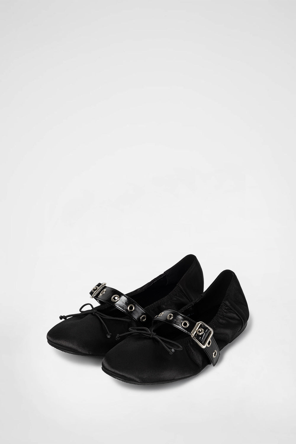 [ Pre-order ] Khiho Satin Shirring Ballerina Flats