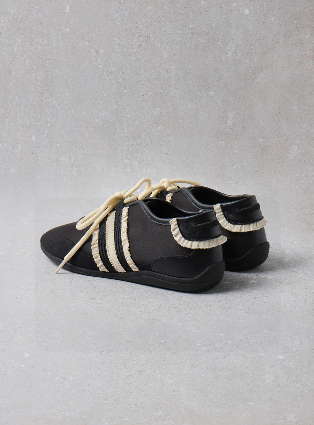 [ Pre-order ] Fev Feil Run Sneakers