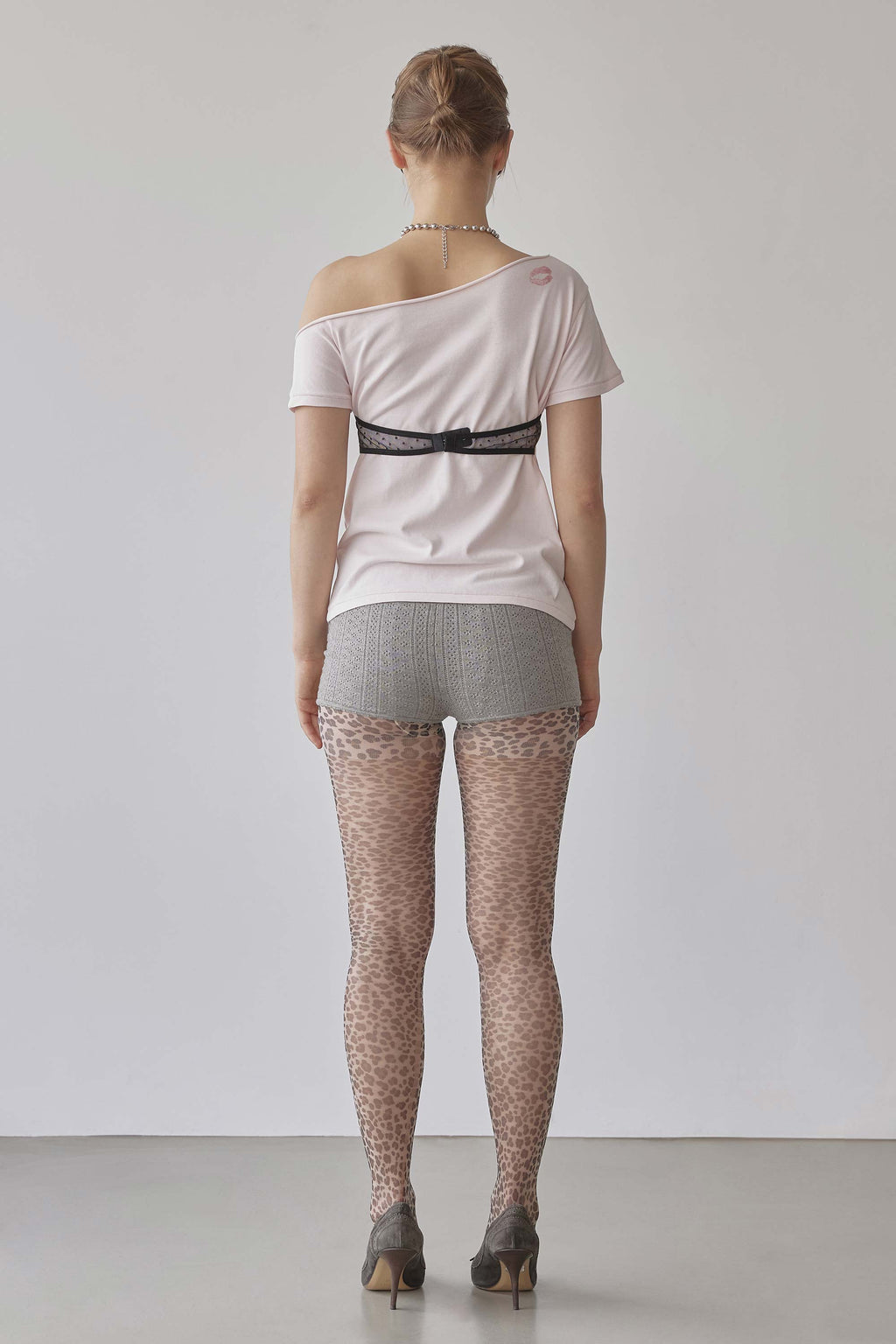 [ Pre-order ] Hook me Up Layered Tee