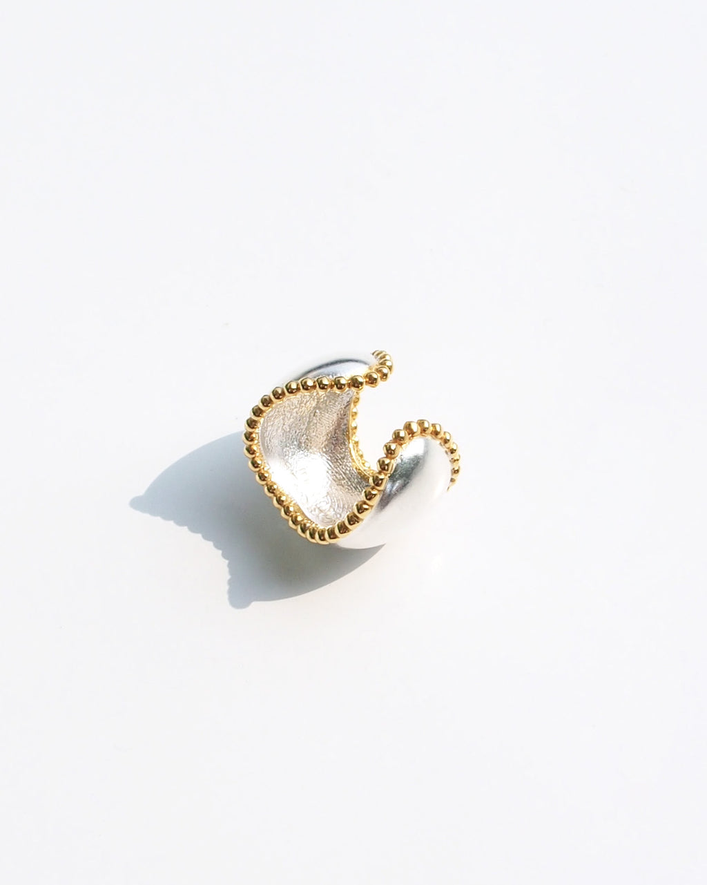[ Pre-order ] Roman Earcuff