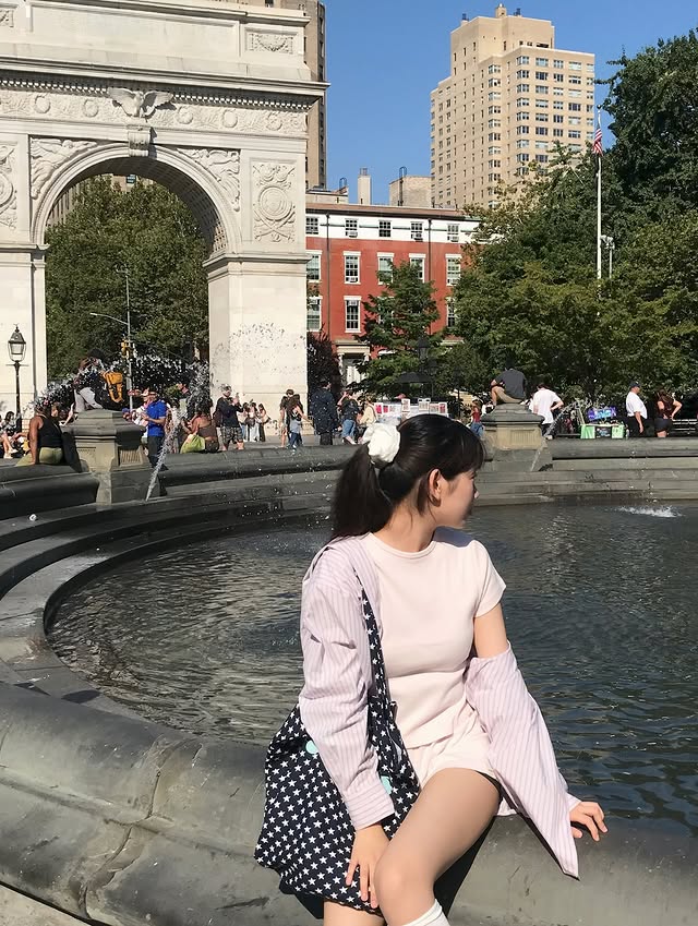 [ 店主推薦 Pre-order ] Glowny Gelato G Baby Tee ( 短版 )