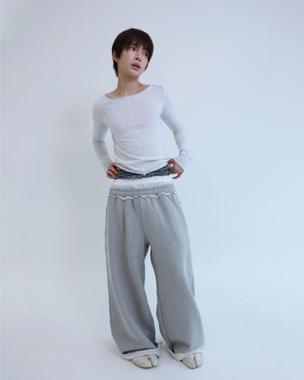[ Pre-order ] Stud Underwear Sweatpants