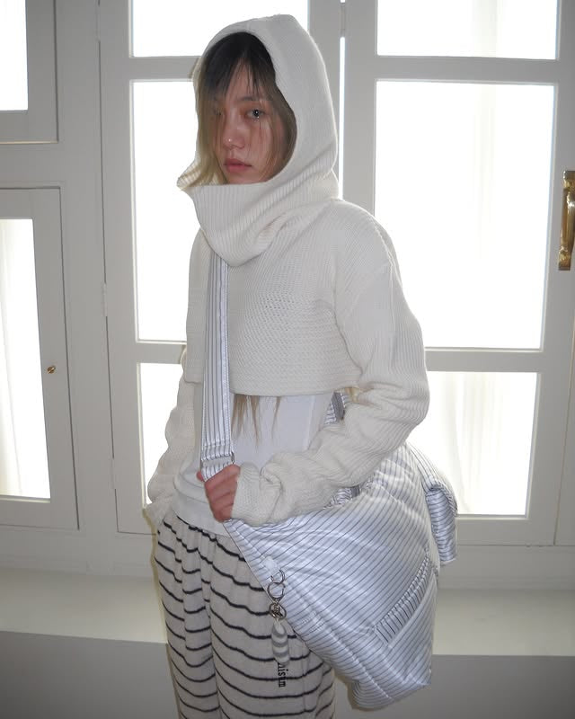 [ Pre-order ] Stripe Pocket Cross Bag