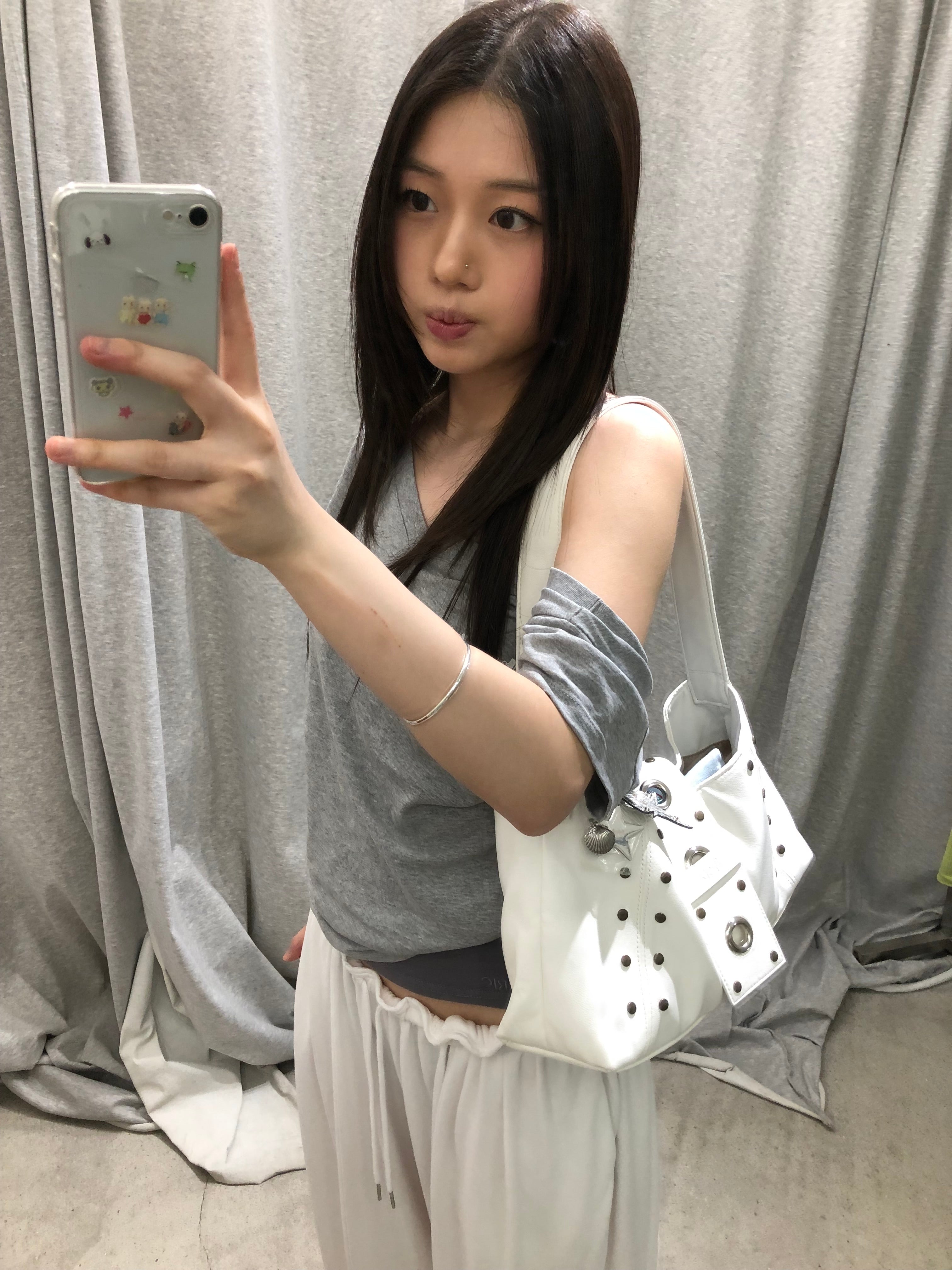 [ 29/6 完結優惠 Pre-order ] Deep Back V Tee