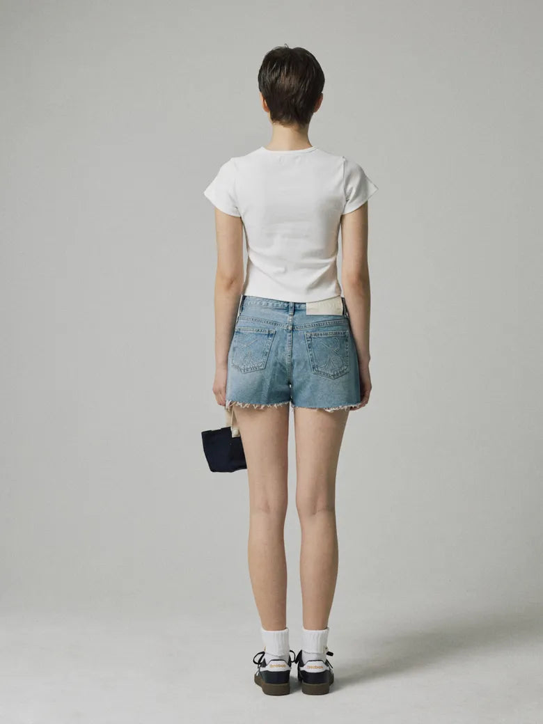 [ Pre-order ] 1+1 Glowny G Baby tee