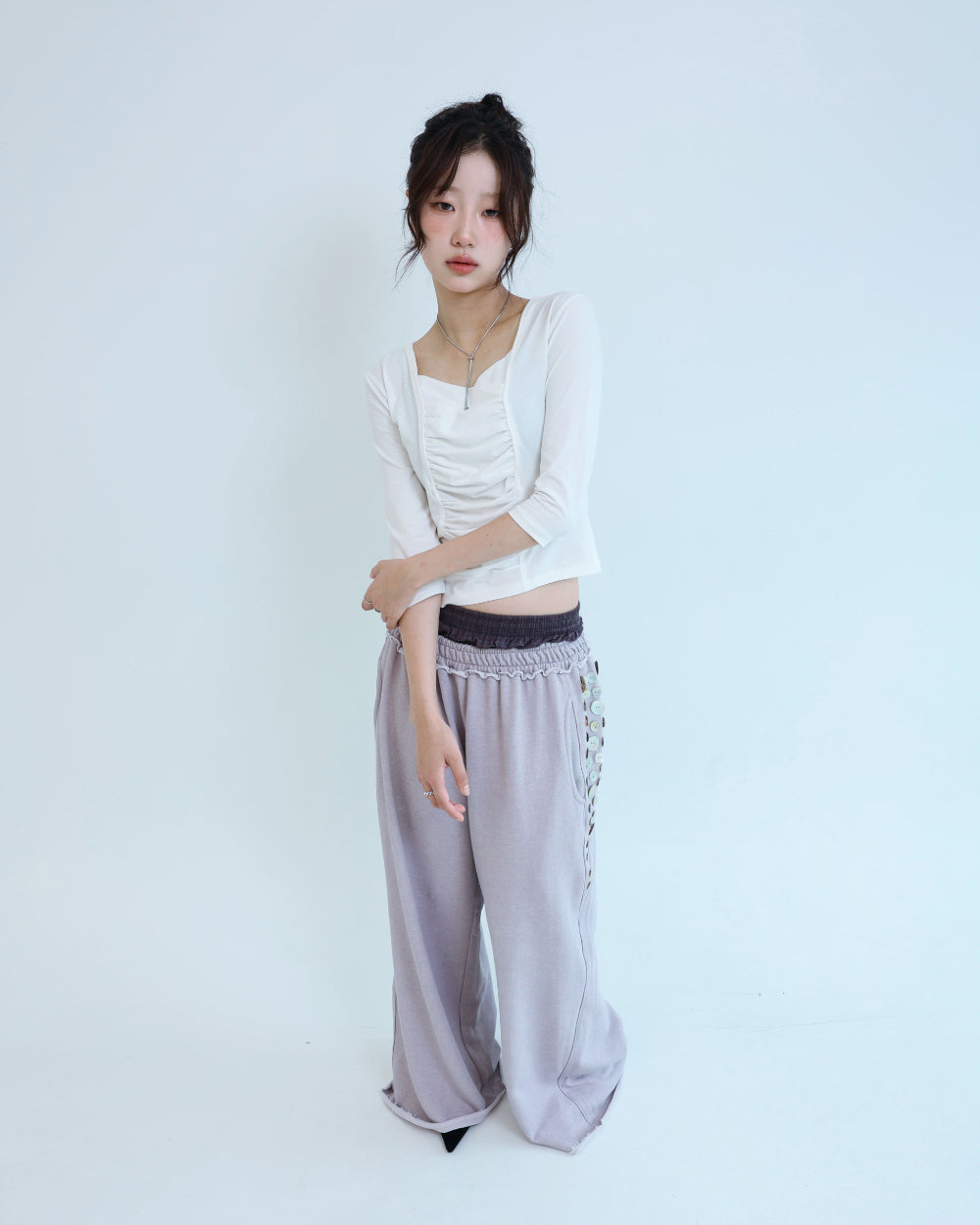 [ Pre-order ] Button Underwear Sweatpants