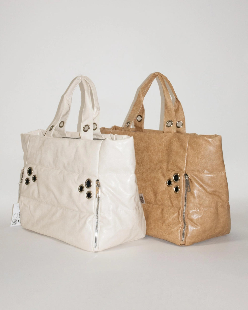 [ Pre-order ] My Eyelet Travel Bag