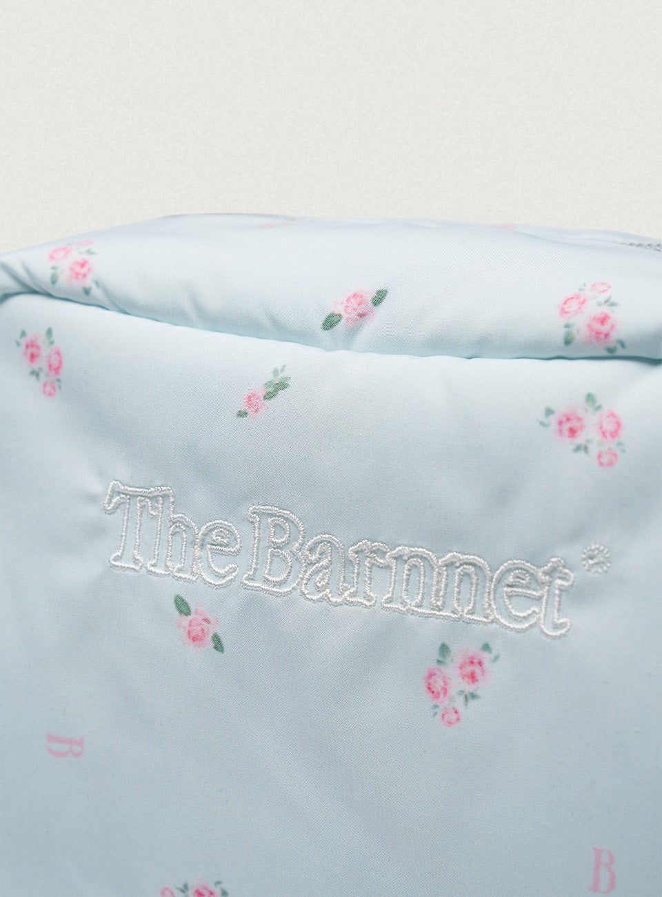 [ Pre-order ] Rose Flower Pom Pom Pouch