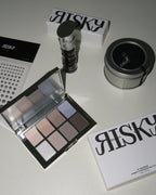 [ Pre-order ] Risky Beauty🩶Pigment Eyeshadow Palette