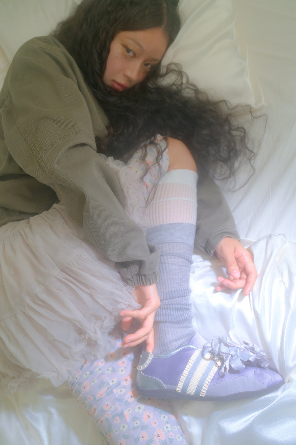 [ Pre-order ] Fev Feil Run Sneakers