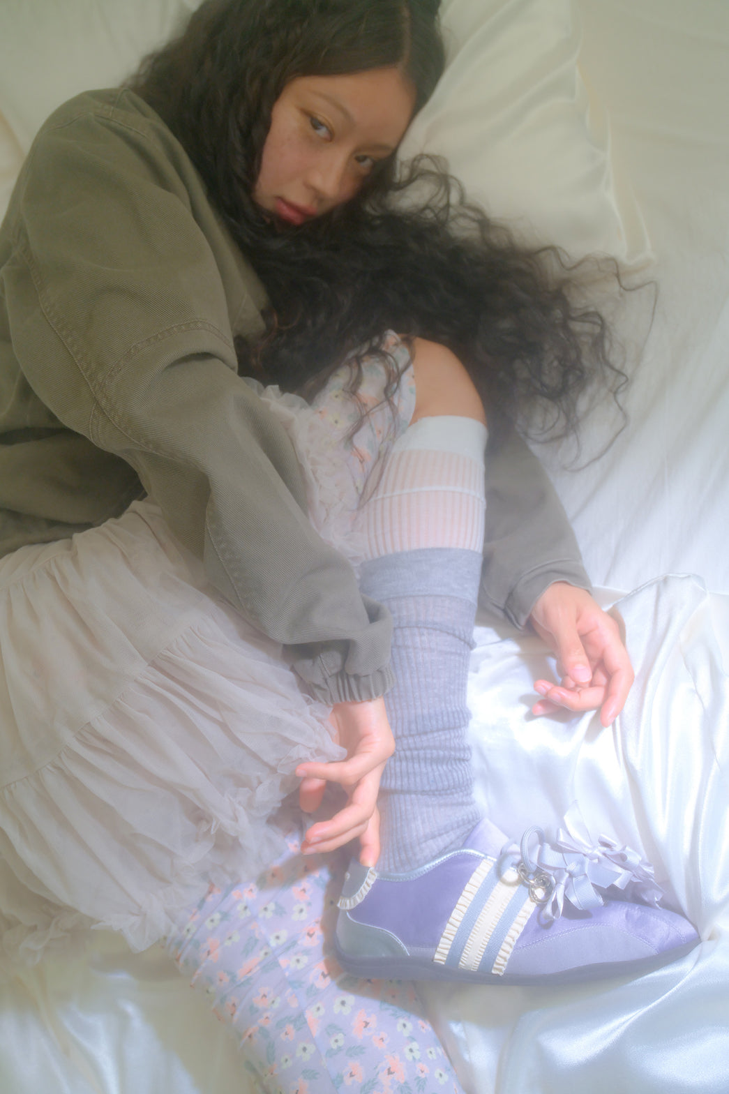 [ Pre-order ] Fev Feil Run Sneakers