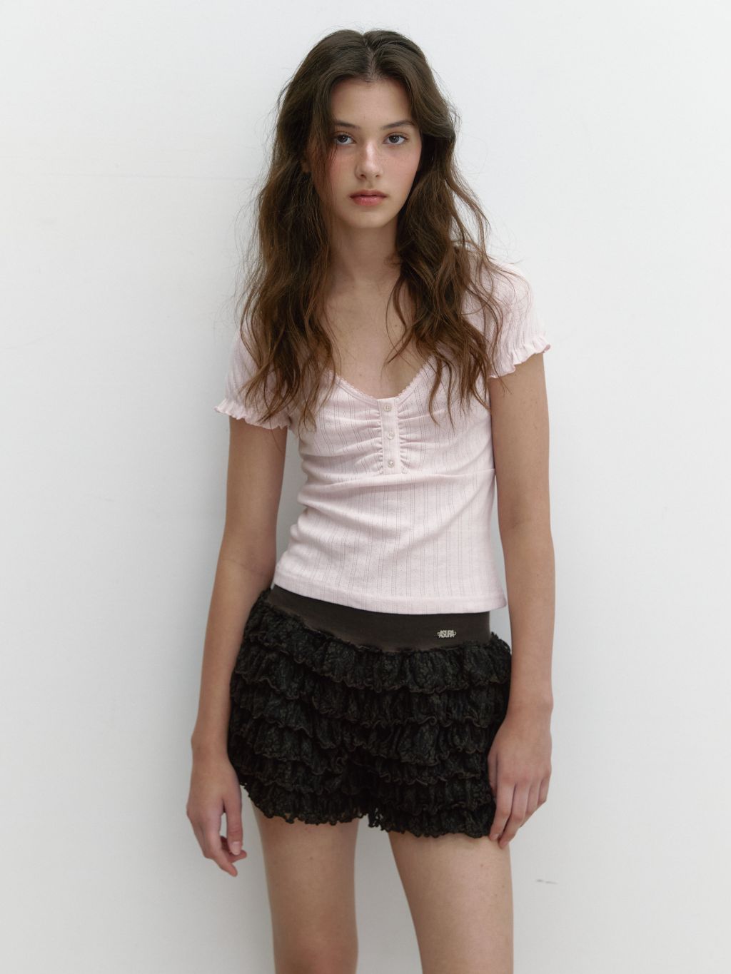 [ Pre-order ] Button Blush T